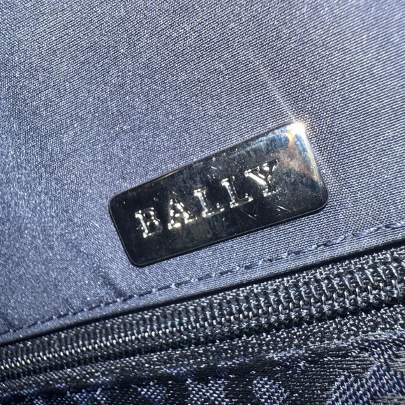 Bally Navy Blue Quilted Shoulder Bag with Turnlock and Teal Leather Trim - Picture 11 of 15
